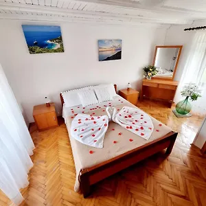 https://apartmani-milenko-lubenice.primorje-gorskikotar.com