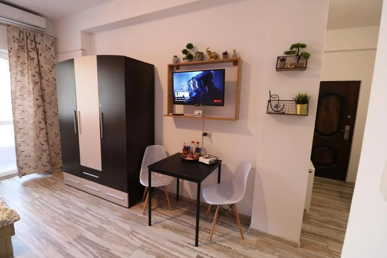 Charming Cozy Studio - Old Town - Free Minibar Apartment Bucharest 0*,  Romania